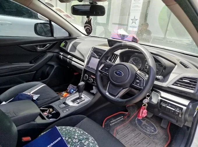 Vehicle inspector with tablet